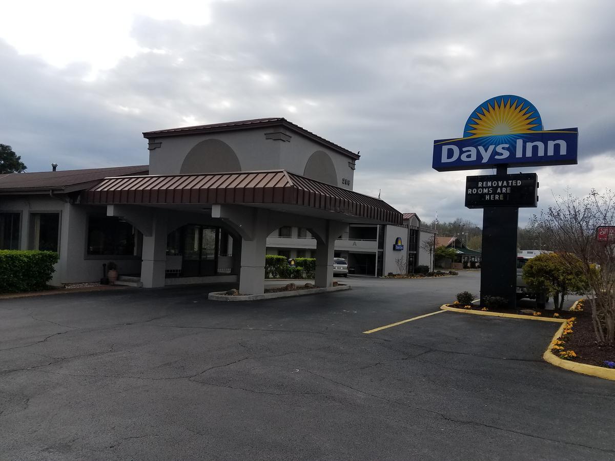 Days Inn By Wyndham Oak Ridge Knoxville Bagian luar foto